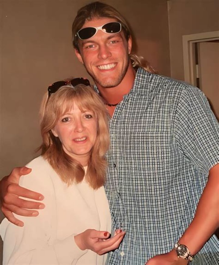 Uncover The Private World Of Edge's Son: Exclusive Insights Revealed