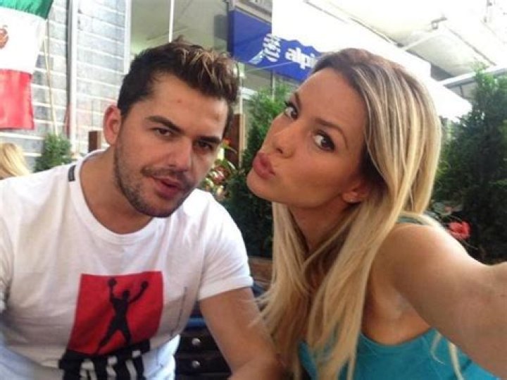 Uncover The Heartbreak And Healing In Aferdita Dreshaj's "Shpat Kasapi": A Journey