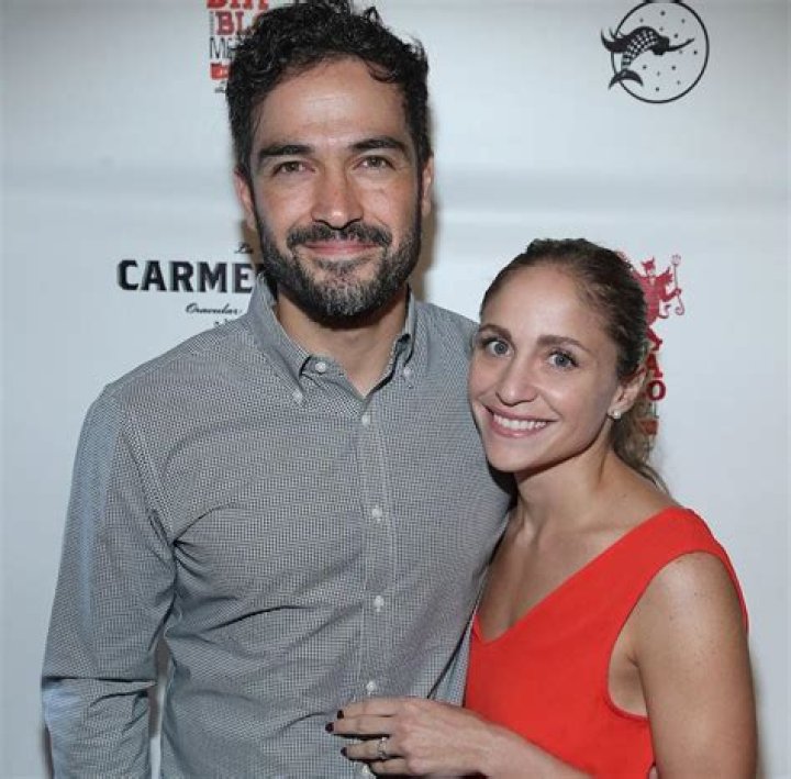 Unveiling The Enigmatic World Of Alfonso Herrera's Wife