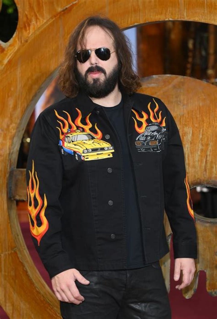 Discover The Wit And Wisdom Of Angus Sampson