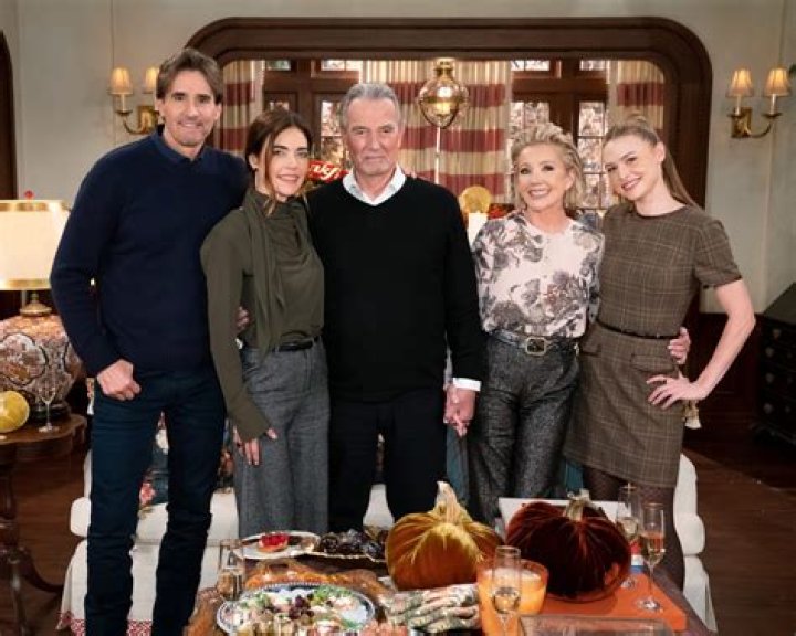 Discover The World Of Annika Noelle: An Unmissable Interview Series