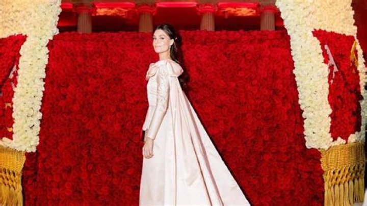 Unveiling The Secrets Of Ariana Rockefeller's Billion-Dollar Fortune