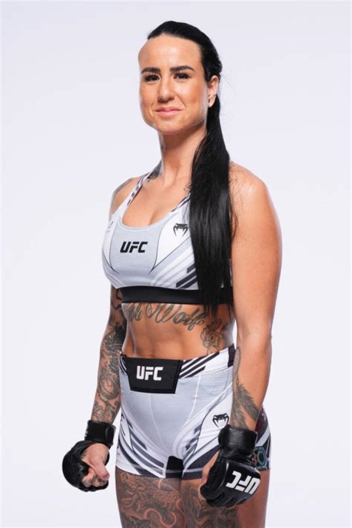 Ashlee Evans Smith Leaks Expose The Dark Underbelly Of Social Media