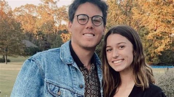 Bella Robertson's Age And Life Unveiled