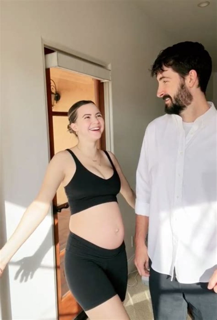 Uncover The Untold Story: Bobbi Althoff's Parents Revealed