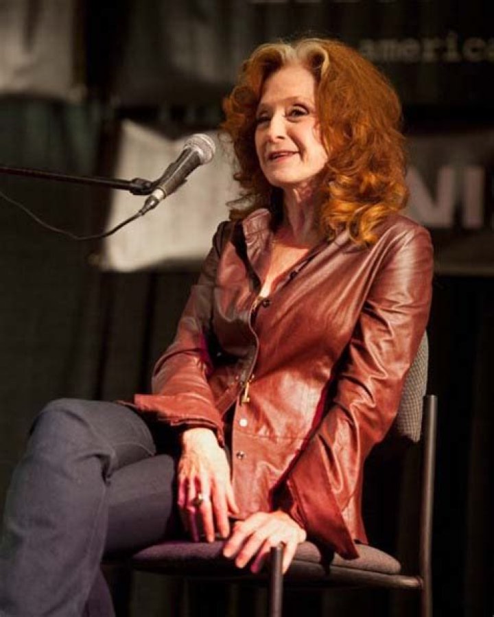 Bonnie Raitt's Net Worth Revealed