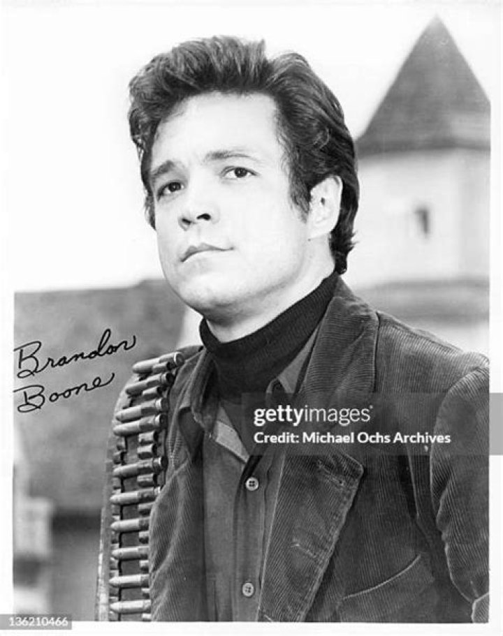 A Multifaceted Entertainer With Unexpected Discoveries