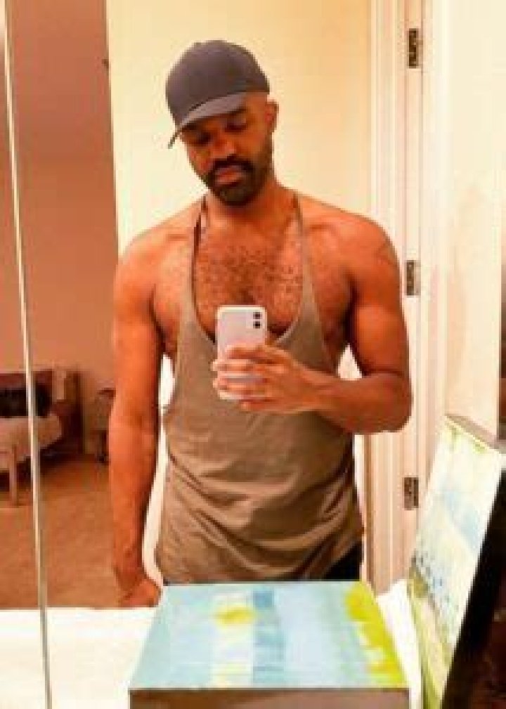 Unveiling The Height Of Carl Clemons-Hopkins: Discoveries And Insights