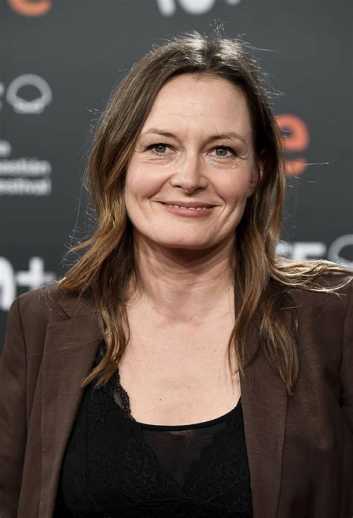 Exploring Catherine McCormack's Bra Size And Beyond