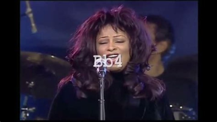 Uncover The Secrets Of Chaka Khan's Astonishing Vocal Range