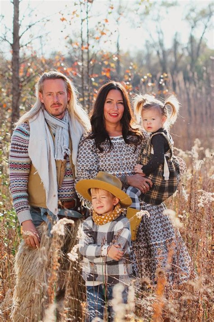 Uncover Charlie Hurt's Abode: Secrets And Surprises Revealed