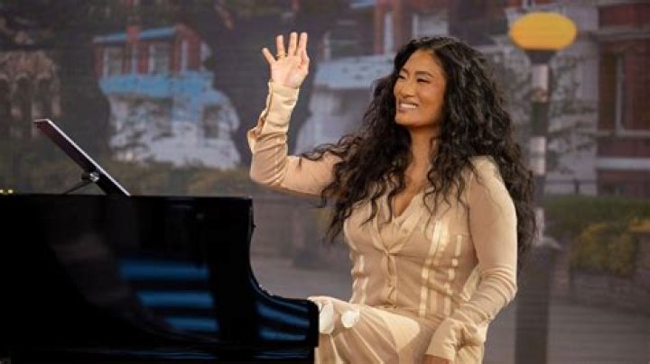 Uncover The Secrets Of Chloe Flower's Remarkable Net Worth