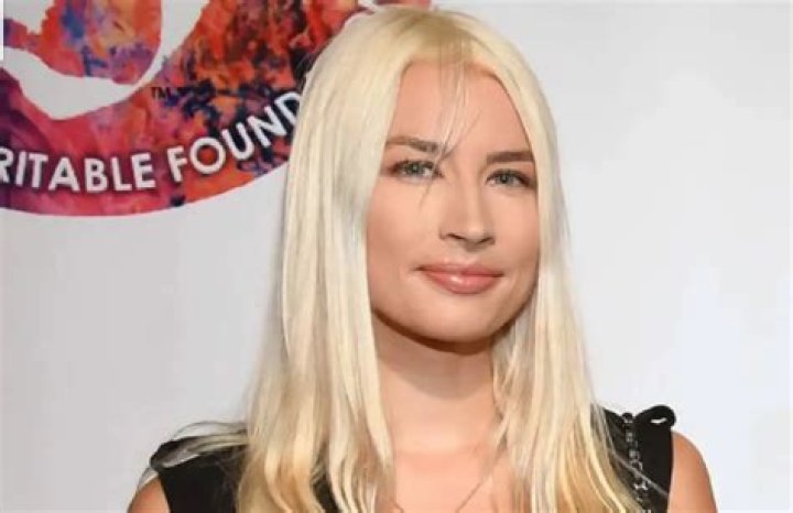 Courtney Anne Mitchell's Height Unveiled