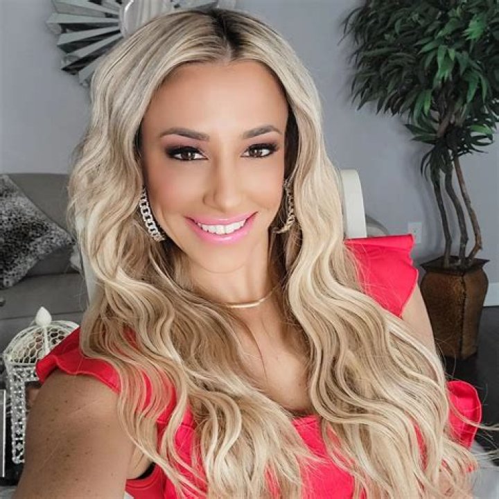 Unveiling The Secrets Of Danielle Cabral's Net Worth