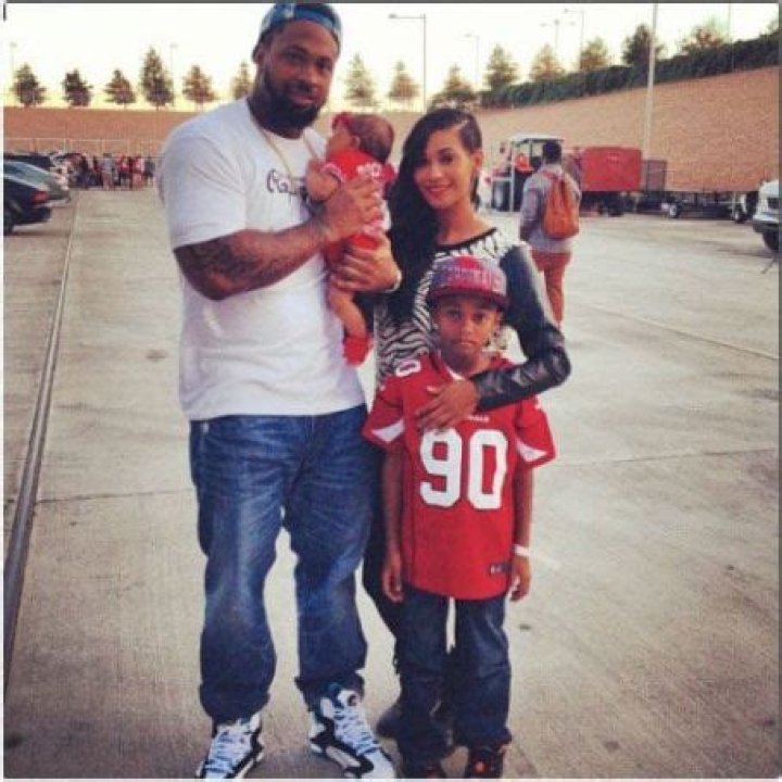 Unveiling The Power Of Darnell Dockett's Enduring Relationships