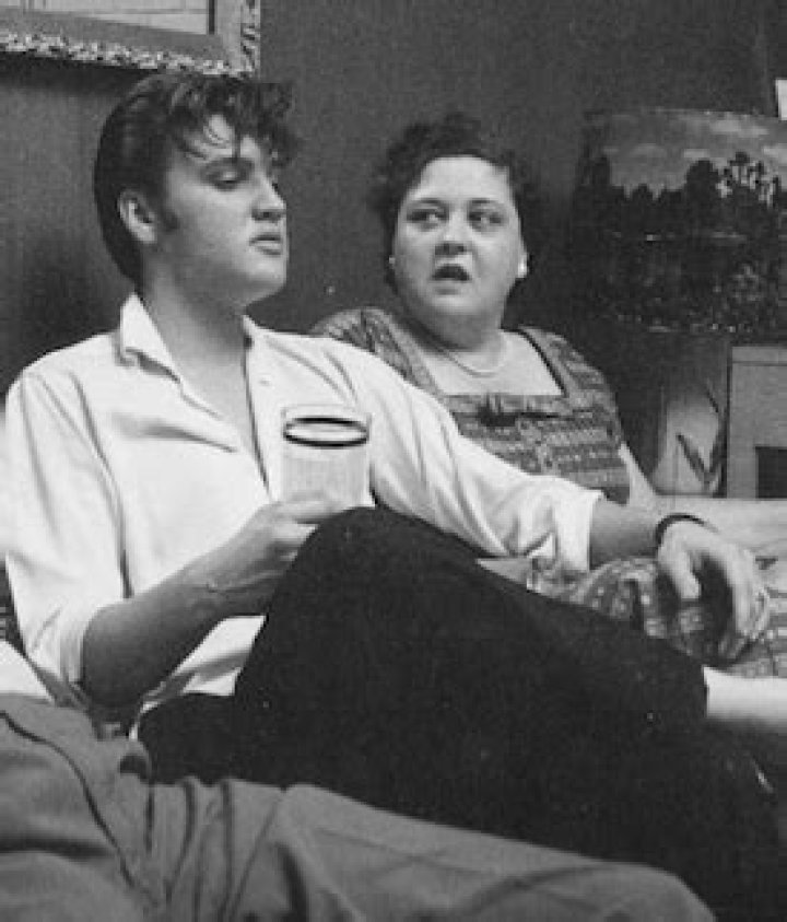 Discover The Impact Of Elvis' Mother's Death On His Life And Legacy