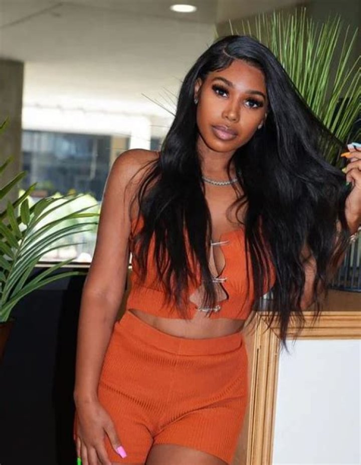 Discover Deiondra Sanders' Inspiring Legacy