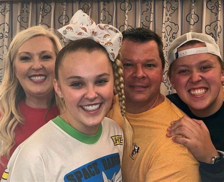 Does JoJo Siwa Have Kids?
