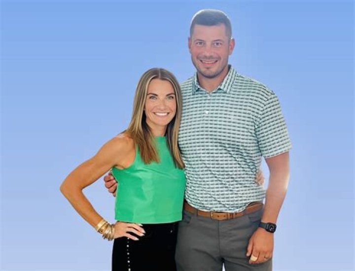 Unveiling Jon B's Marital Status: Discoveries Await