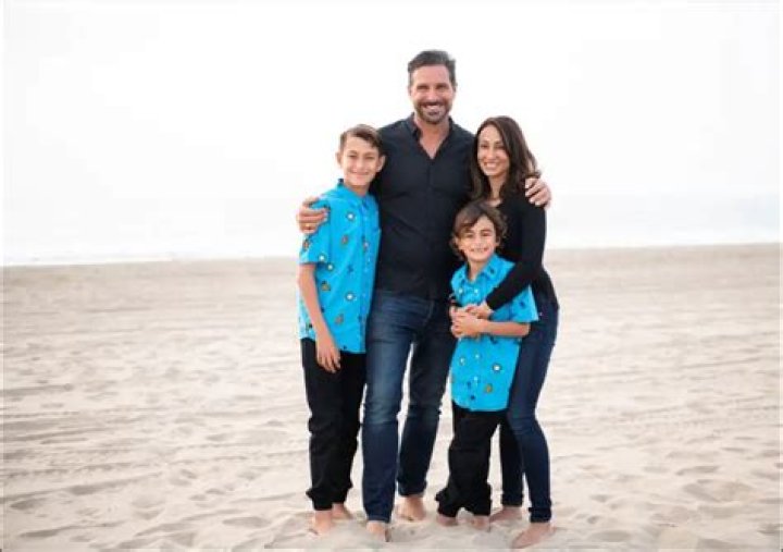Uncover The Heartwarming World Of Ed Quinn's Family