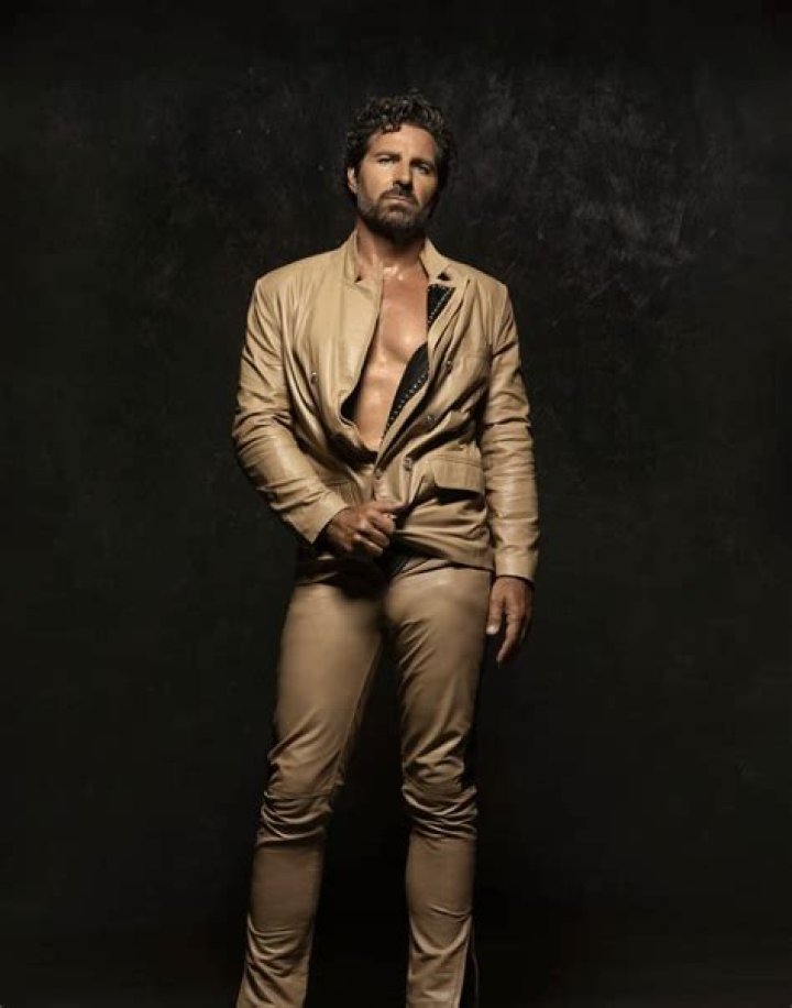 Unveiling The Multifaceted Artist And Philanthropist