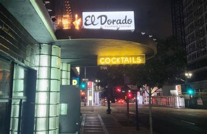 Discover The Secrets Behind Enchanting Cocktail Lounge Photos