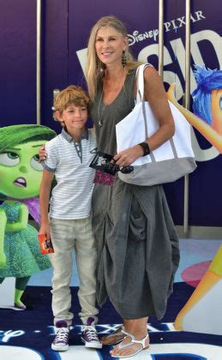 Unveiling The AI Visionary: Elliott Anthony Redmond