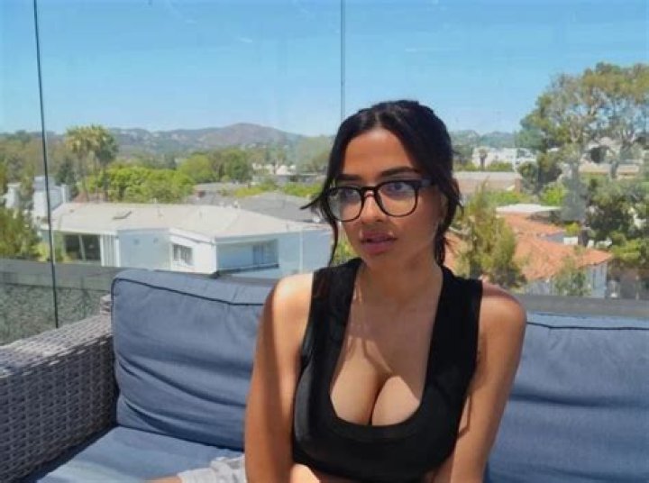 Unveiling The Truth Behind "farhakhalidi Onlyfans Leaks"