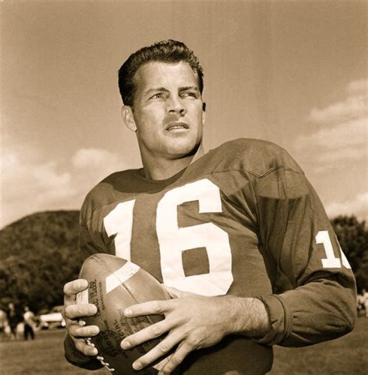 Uncover The Legendary Life And Career Of Frank Gifford: A Wikipedia Deep Dive
