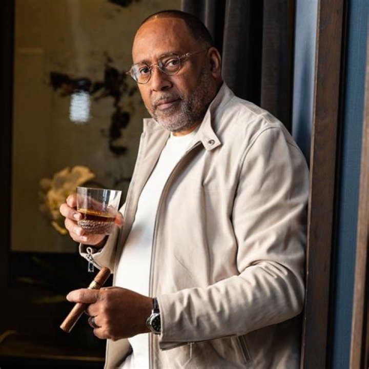 Unveiling The Impact And Influence Of Frank Ski 104.1 In New York City