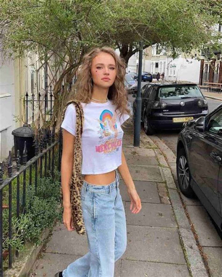 Unveiling The Secrets Of Gisella Julia's Reign: Age, Influence, And Legacy