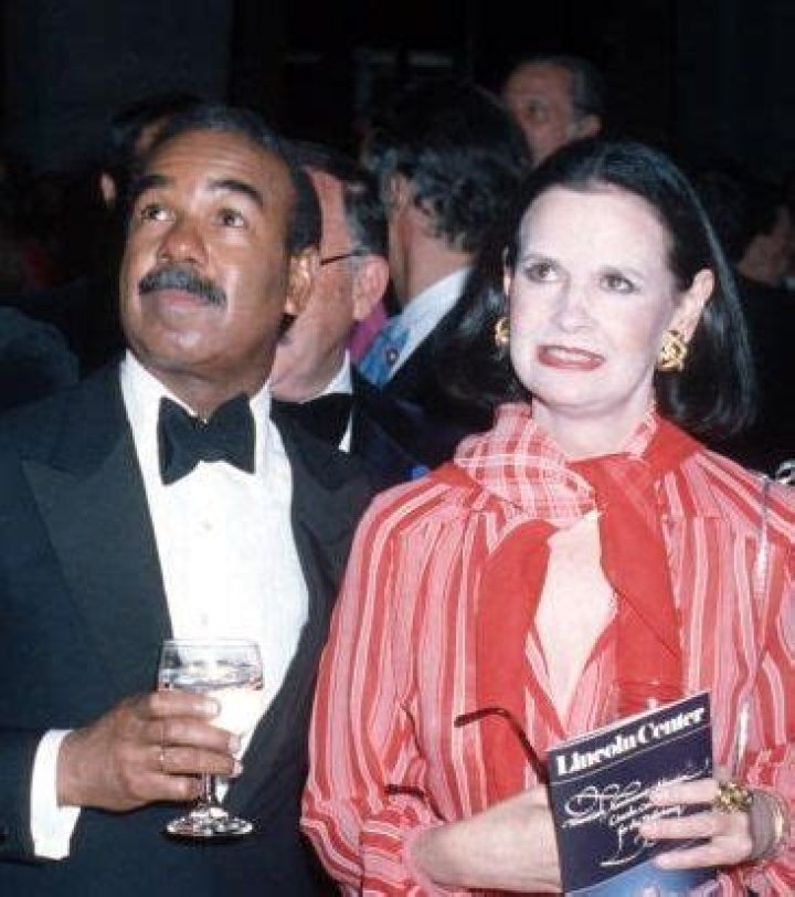 Unveiling The Enduring Love Story Of Gloria Vanderbilt And Bobby Short