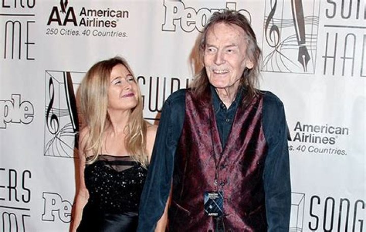 Unveiling The Heart Of Gordon Lightfoot's Enduring Marriage