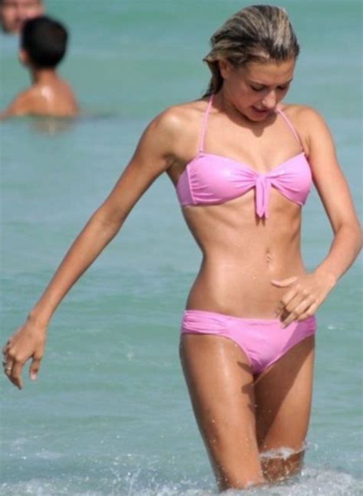 Discover The Secrets To Achieving The Elusive "Hailey Bieber Body Type"