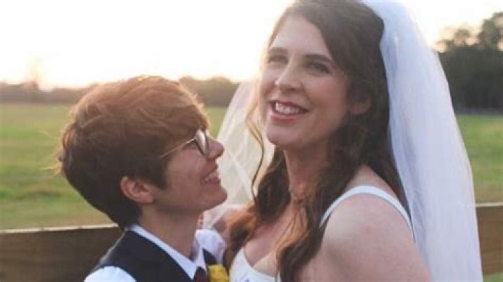 Unveiling The Multifaceted Role Of Hopie Feek's Wife: Discoveries And Insights