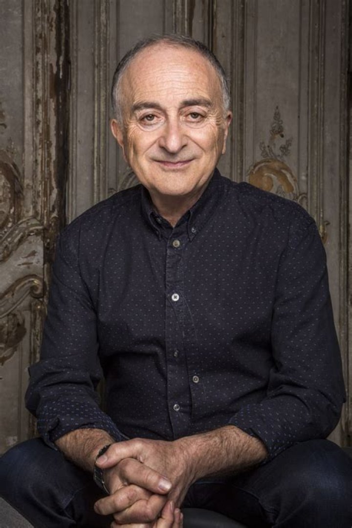 Revealing Tony Robinson's Wealth: Uncovering Hidden Insights
