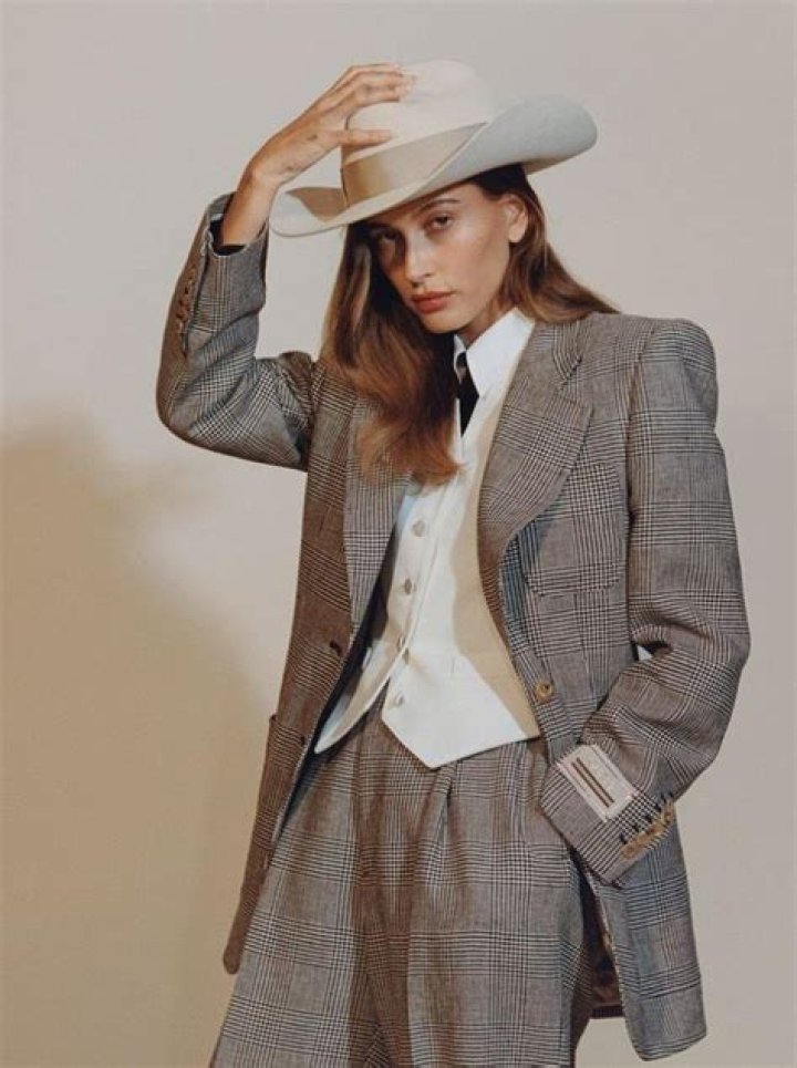 Unveiling Hailey Baldwin's Age: Discoveries And Insights Await