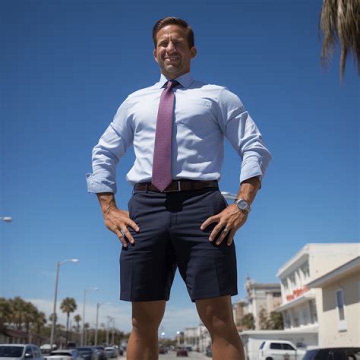 Unlock The Secrets Of DeSantis's Stature: Height Revealed