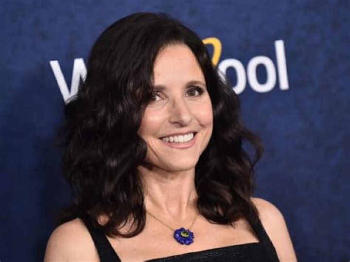 Discover The Surprising Truth: Unraveling Julia Louis-Dreyfus's Height