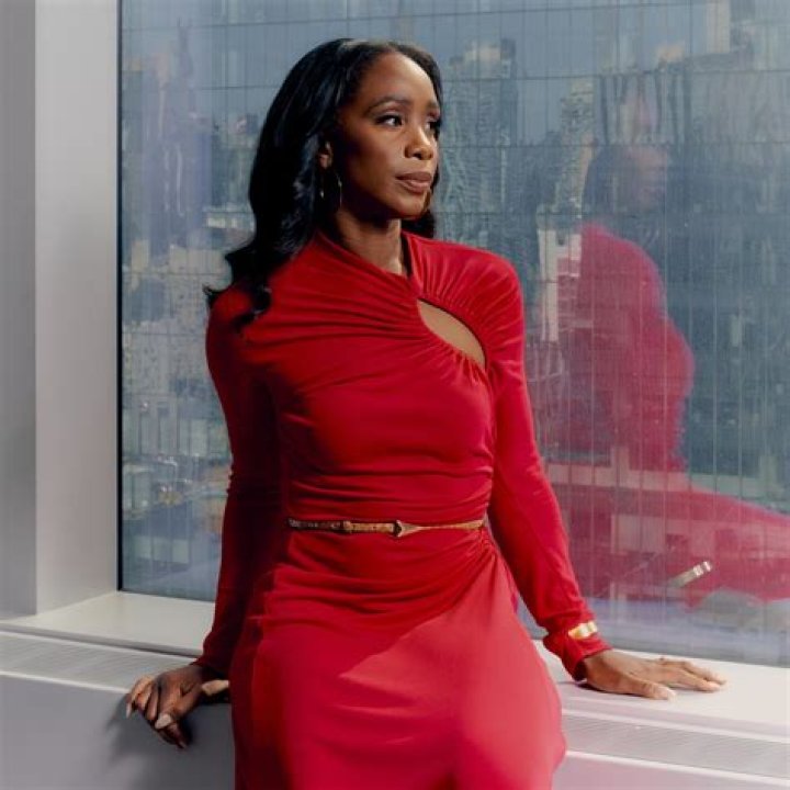 Unveiling The Enigma: Laura Bailey's Height Revealed