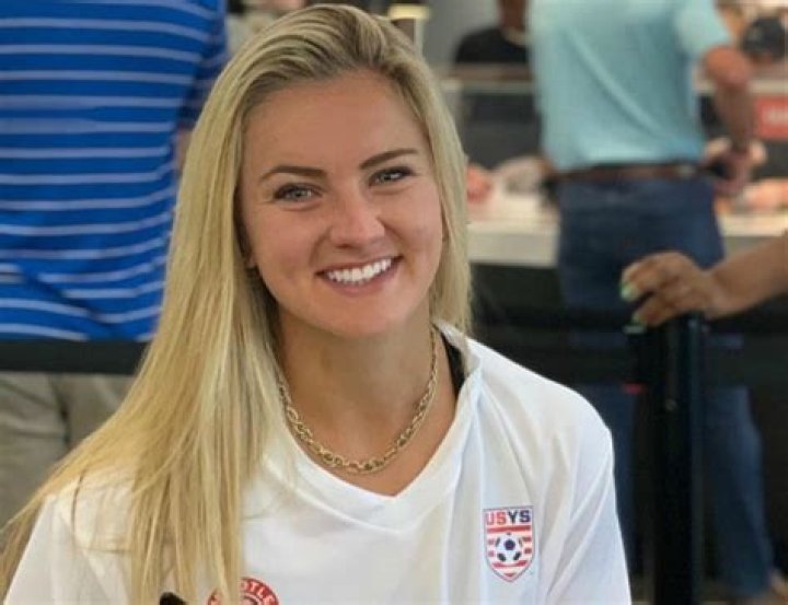 The Height Of Lindsey Horan Revealed