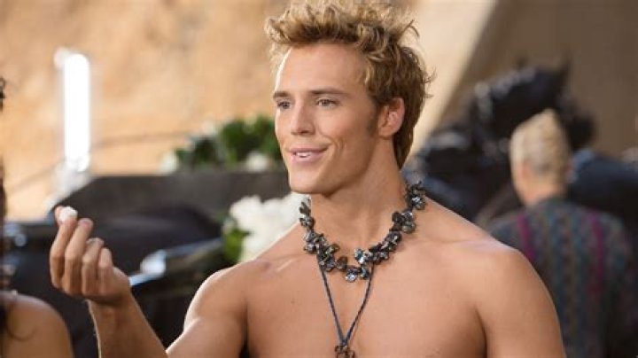 Unveiling The Height Of Sam Claflin: Uncover Surprising Revelations