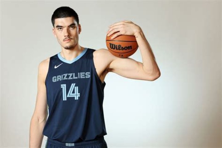 Discover Zach Edey's True Height: Secrets Revealed!