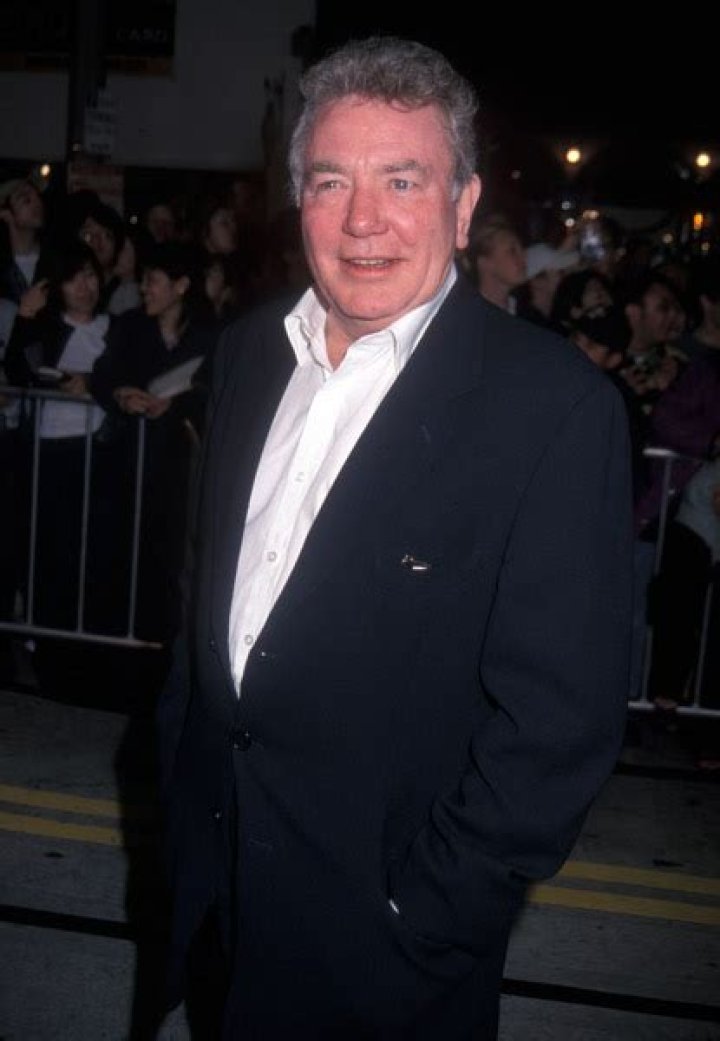 Unveiling The Height Of Albert Finney: Discoveries And Insights