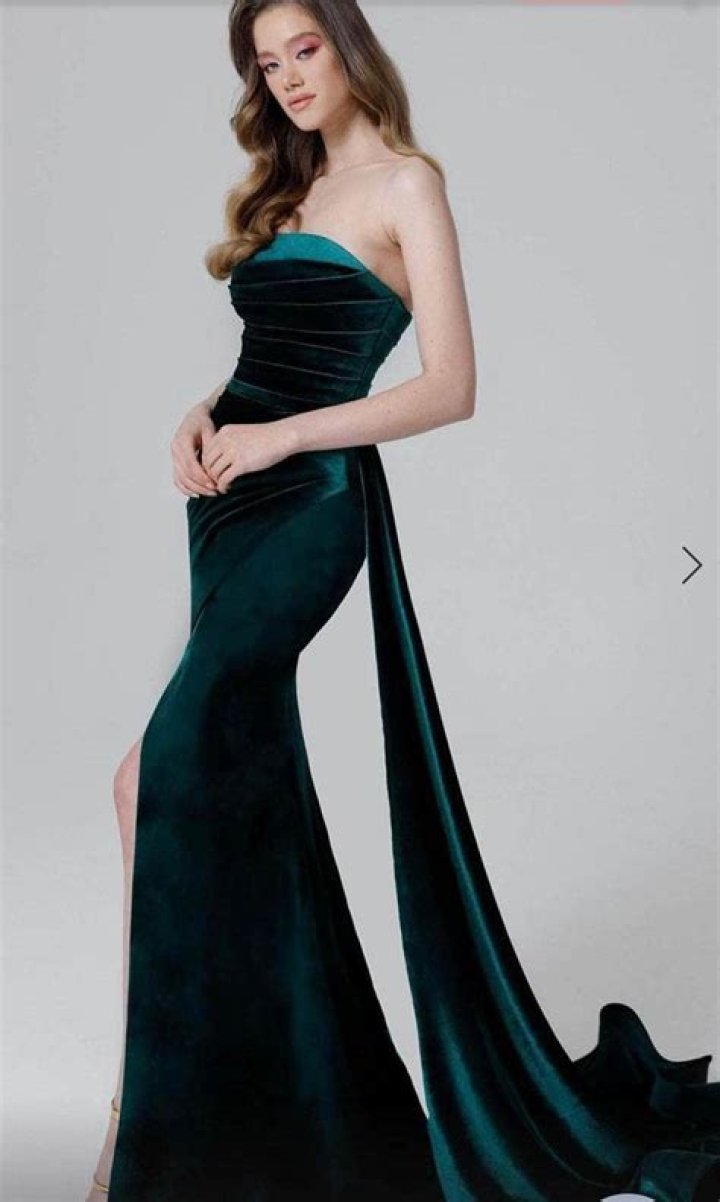 Unveil The Allure Of Iness Couture: Discover Unconventional Beauty