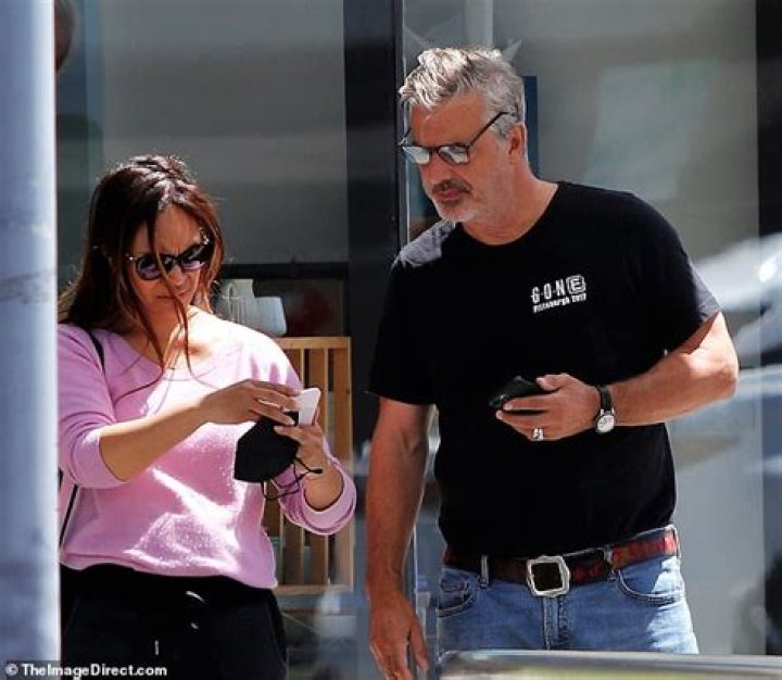 Uncover The Marital Status Of Chris Noth!