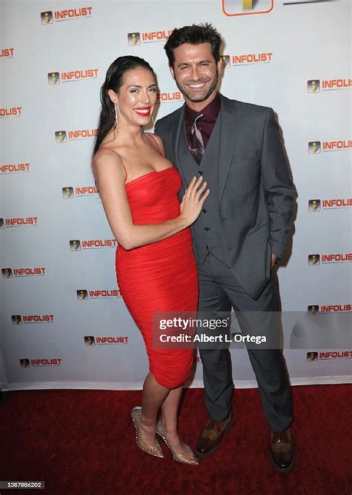 Uncovering The Truth: Is Jonathan Stoddard Married?