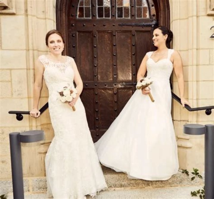 Lauren Bateman's Marital Status Revealed