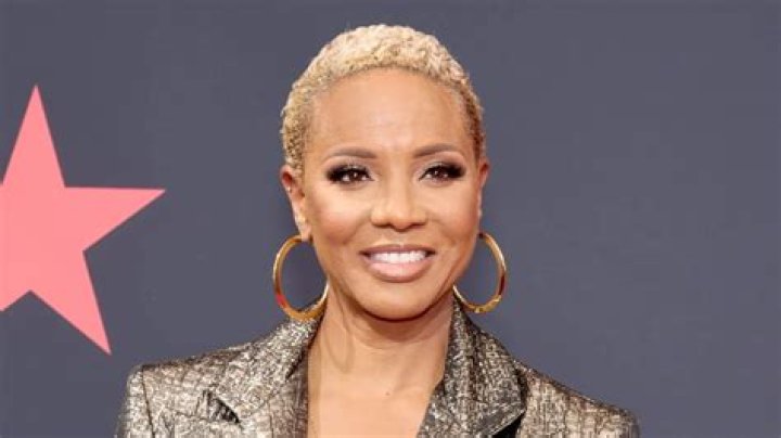 Unveiling The Enigma: MC Lyte's Sexuality Explored