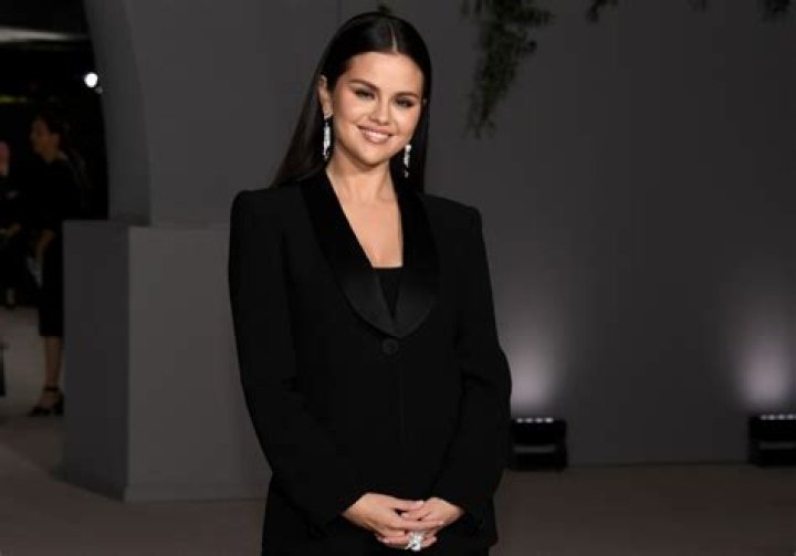 Is Selena Gomez Pregnant? Uncover The Truth